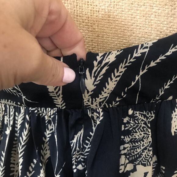 Banana Republic Trapeze Maxi Dress NWT NEW Size 2 Petite Navy Beige Beach Boho - Picture 14 of 14